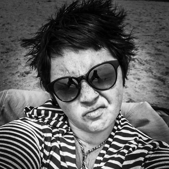 Meet your Posher, Kate - Picture 1 of 1